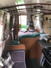 The Mino canal boat operating out of Stone
